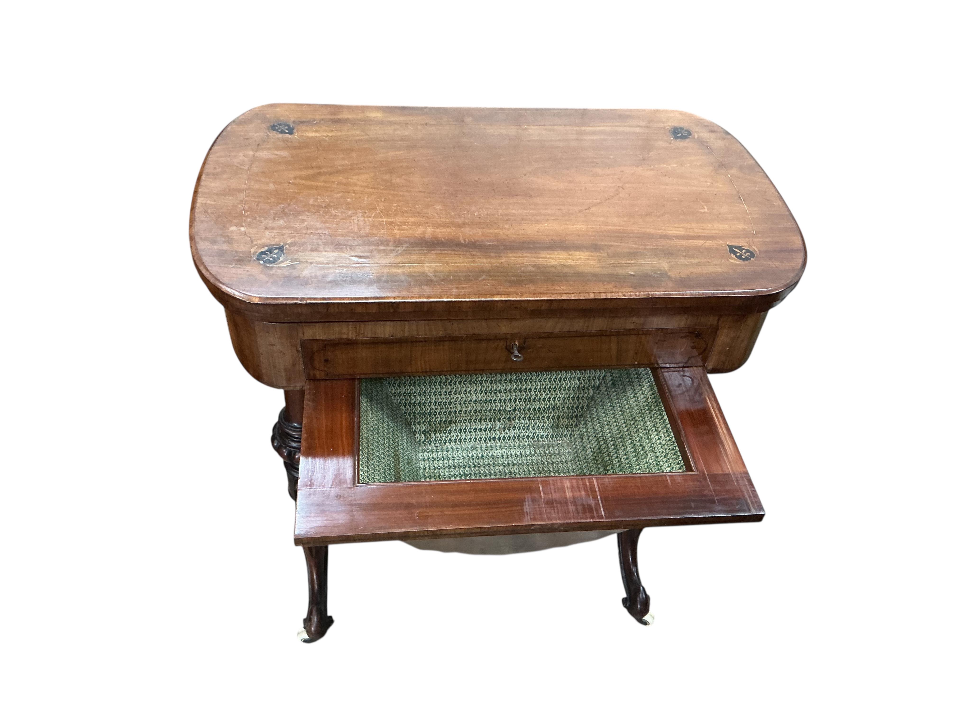 A Victorian walnut games / work table, width 70cm, depth 42cm, height 74cm